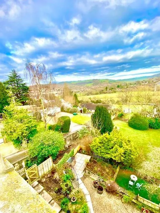 Beautiful 2 Bed Apartment In Bath - Free Onsite Parking United Kingdom