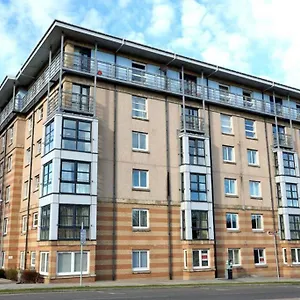lovely-2-bed-apartment-close-to-aberdeen-beach.hotelsaberdeenuk.com/