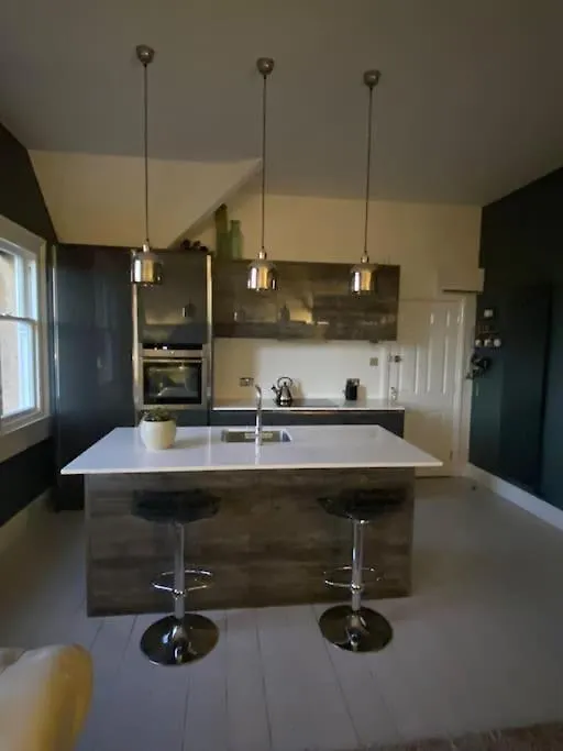 Beautiful 2 Bed Apartment In Bath - Free Onsite Parking United Kingdom